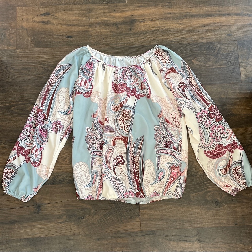 Women’s Multicolored Long Sleeve Top NWOT Size Medium